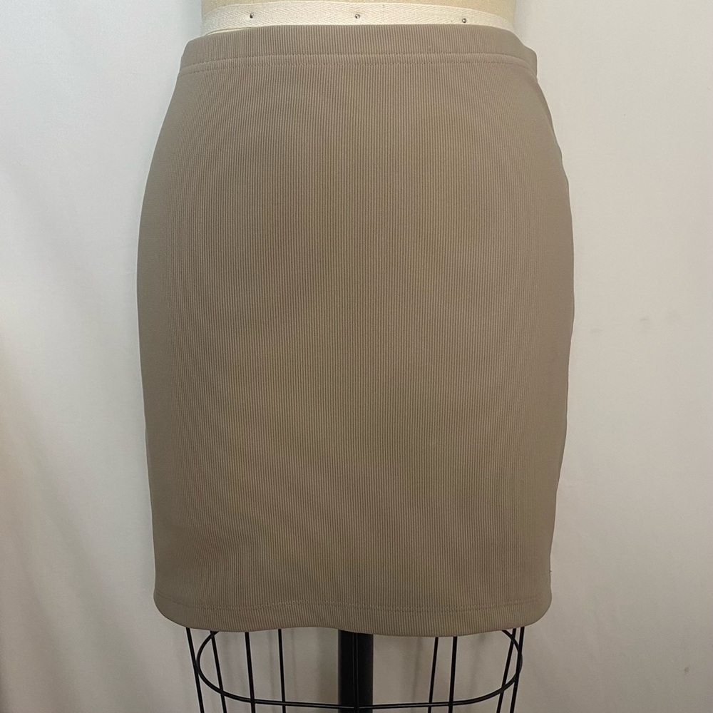 Forever 21 Taupe/Tan/Beige/Nude Vertical Ribbed Bodycon Mini Pencil Skirt Size M